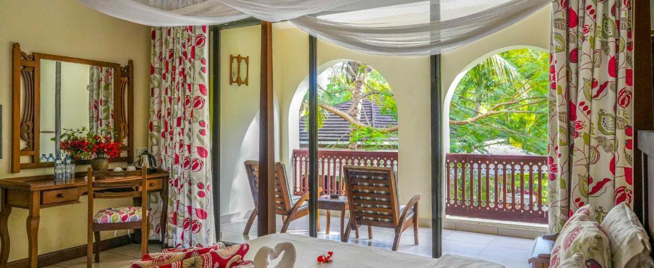 Lotfa Resort Diani ディアニ・ビーチ エクステリア 写真