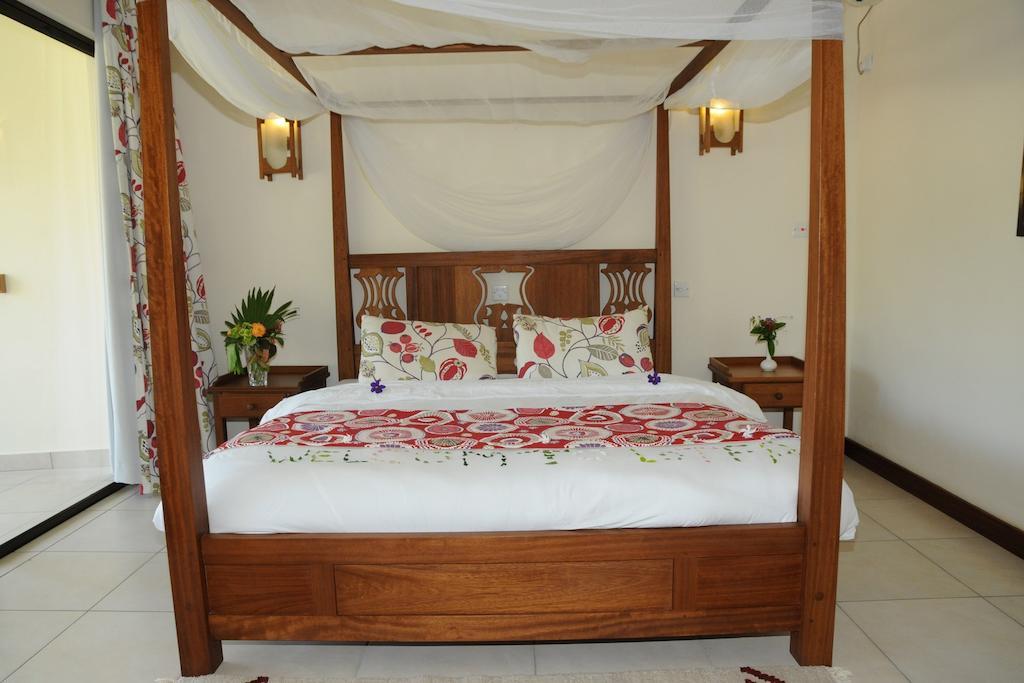 Lotfa Resort Diani ディアニ・ビーチ エクステリア 写真