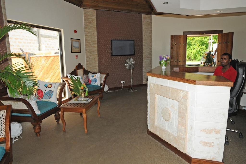 Lotfa Resort Diani ディアニ・ビーチ エクステリア 写真