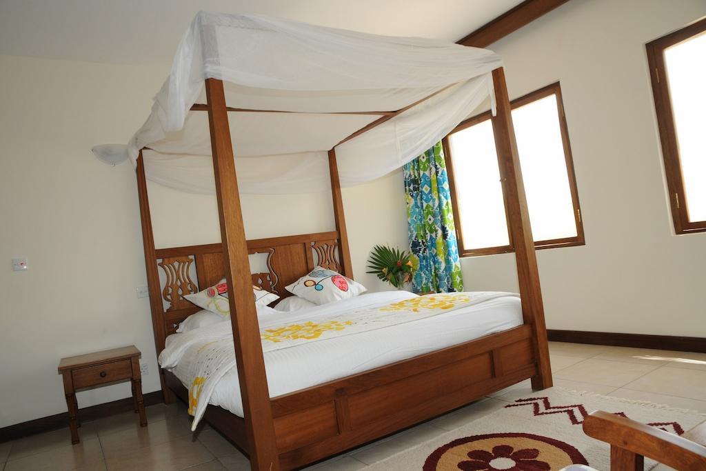 Lotfa Resort Diani ディアニ・ビーチ エクステリア 写真