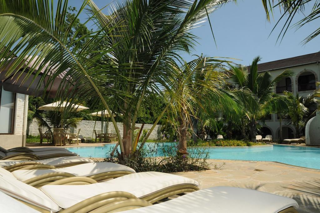 Lotfa Resort Diani ディアニ・ビーチ エクステリア 写真