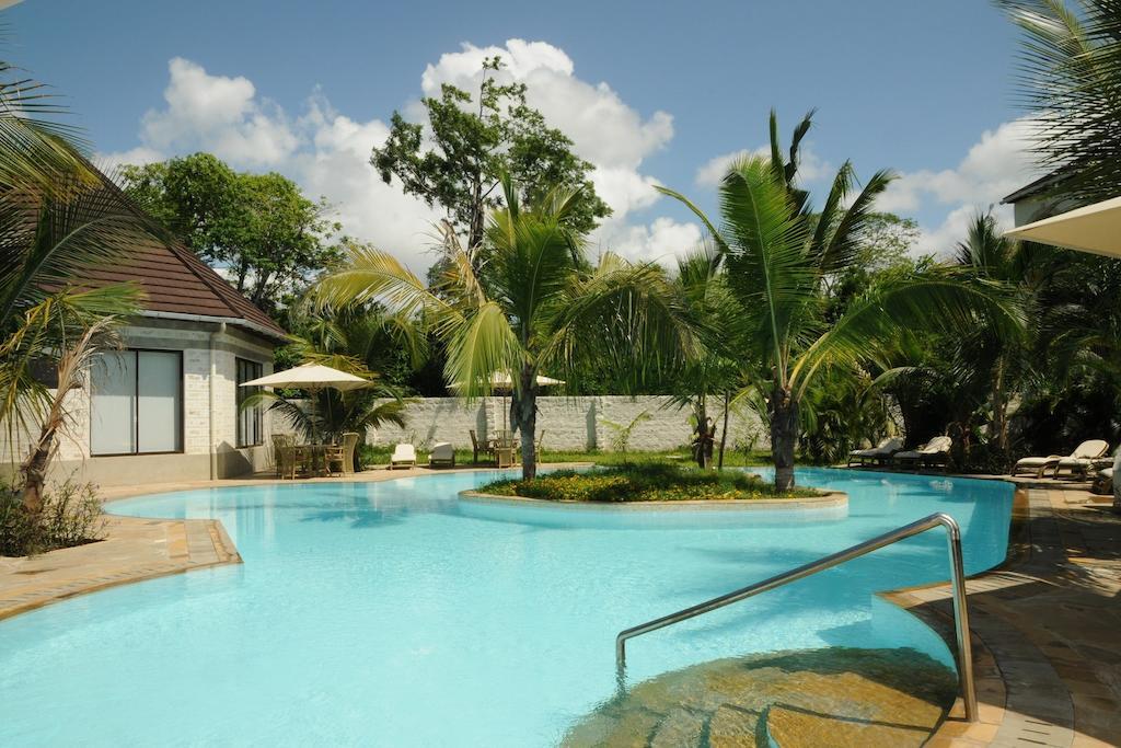 Lotfa Resort Diani ディアニ・ビーチ エクステリア 写真