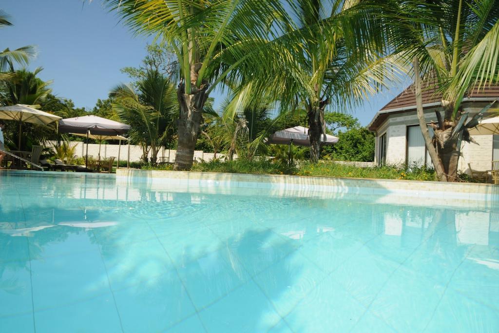 Lotfa Resort Diani ディアニ・ビーチ エクステリア 写真