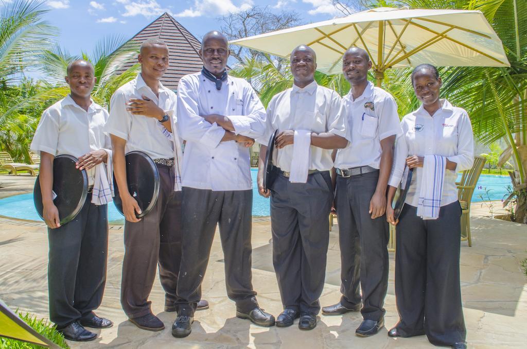 Lotfa Resort Diani ディアニ・ビーチ エクステリア 写真