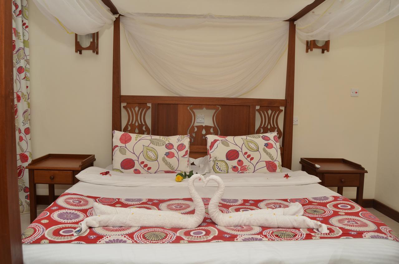 Lotfa Resort Diani ディアニ・ビーチ エクステリア 写真